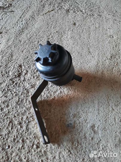 Бачок гур priora