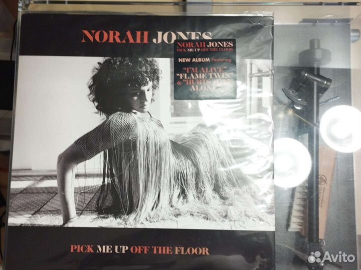 Винил - Norah Jones - Pick Me Up Off The Floor
