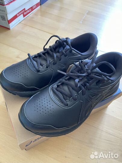 Кроссовки asics размер eur 40.5 новые