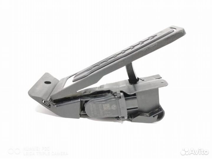 Педаль газа BMW 5 G30/G31 2018 35426871053
