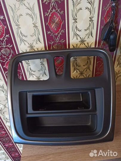 Рамка магнитолы 1 дин на Рено