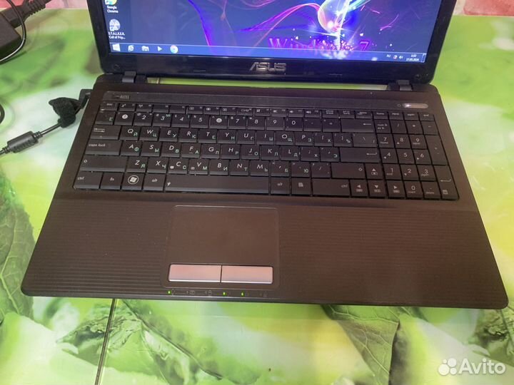 Ноутбук Asus 15.6/2Ядра/4Gb/HD6320G/250 диск