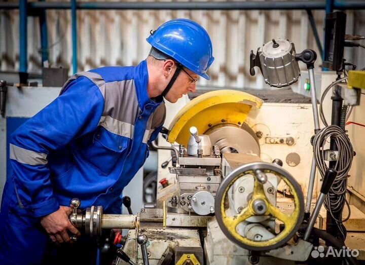 Токарь универсал