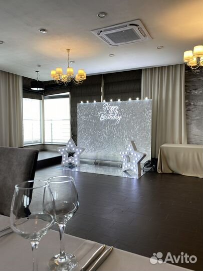 Фотозона с пайетками