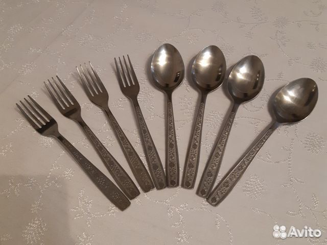 Ножи ложки вилки тарелки и др. посуда