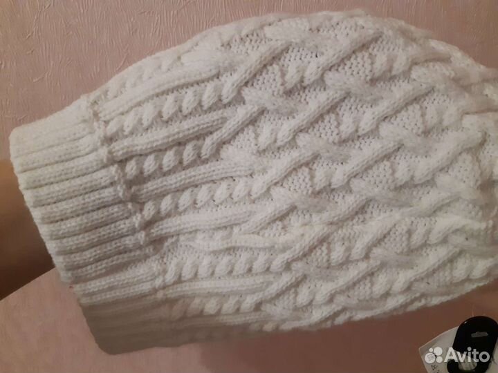 Шапка новая вязаная