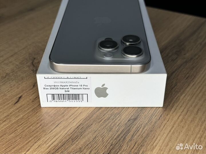 iPhone 15 Pro Max, 256 ГБ