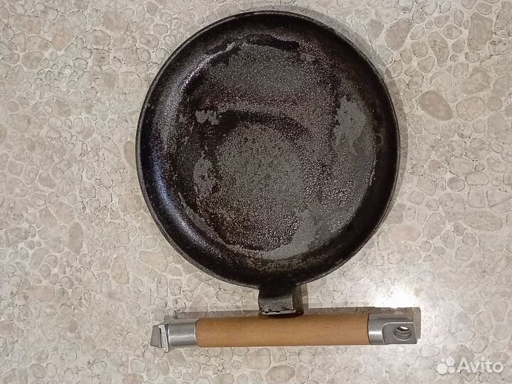 Чугунная сковорода блинная / гриль
