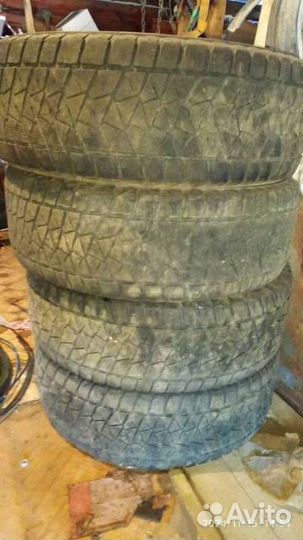 Bridgestone Blizzak DM-V2 265/65 R17