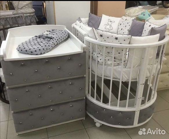 Детская кровать с маятником и комодом купить в Москве | Личные вещи | Авито