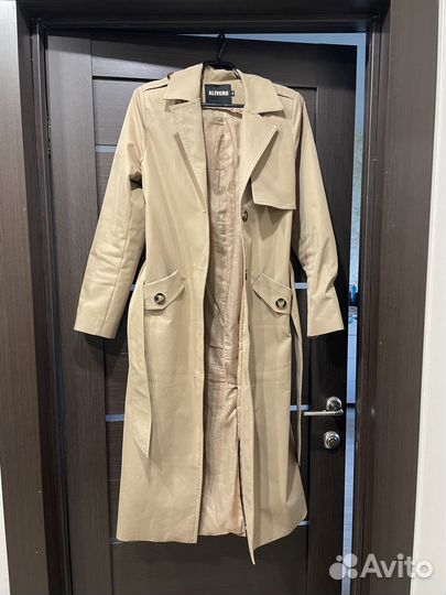 Плащ женский 44