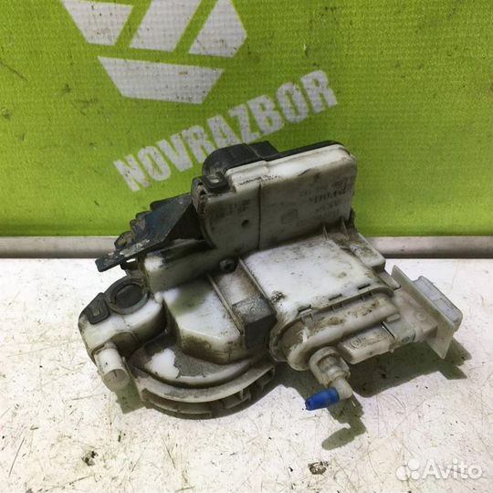 Замок двери передней левой Фольксваген Поло