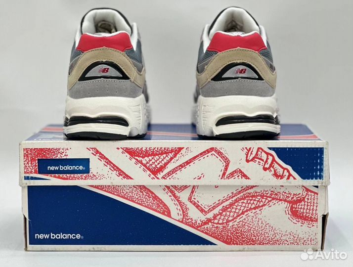 Кроссовки New balance 2002r