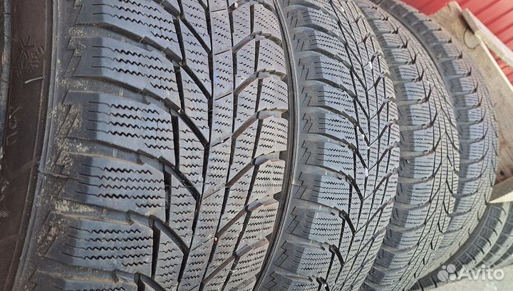 Triangle Snowlink TWT02 205/55 R16 94R