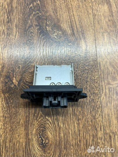 Реостат печки Nissan Note хэтчбек 1.4 2007