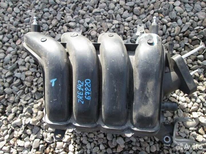 Коллектор впускной Toyota Corolla Fielder ZRE142