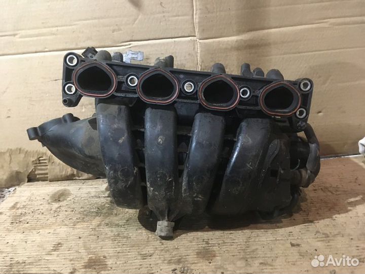 Коллектор впускной Opel Astra