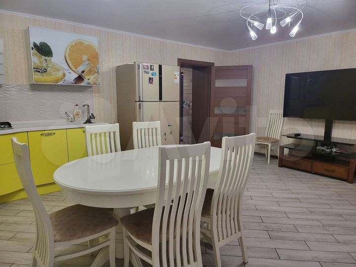 Дом 154,6 м² на участке 18,4 сот.