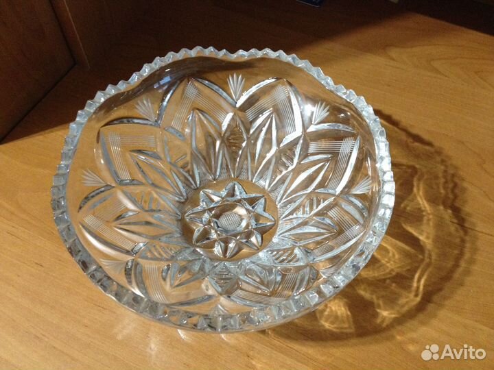 Ваза хрустальная 