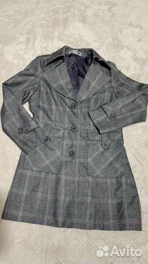 Плащ пиджак р 44