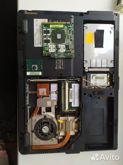 Ноутбук asus A8S в разбор