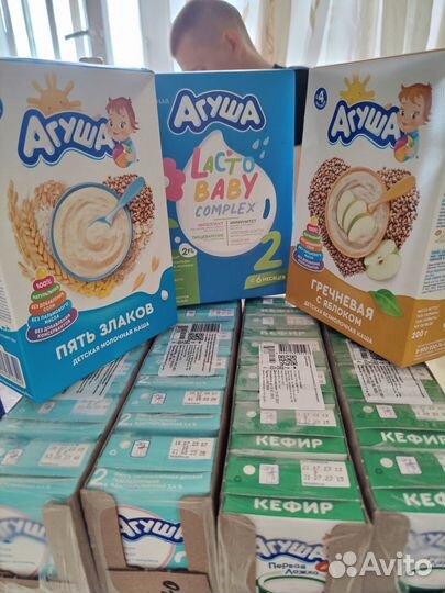 Каша, кисломолочная смесь кефир Агуша