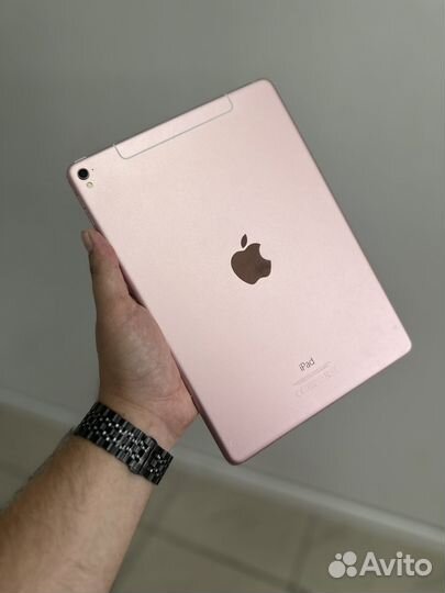 iPad Pro 9.7 128gb (sim)