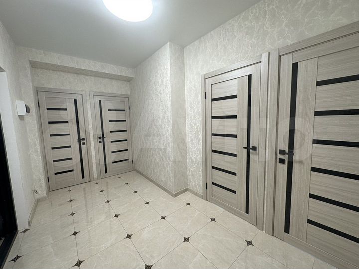 2-к. квартира, 60 м², 9/9 эт.