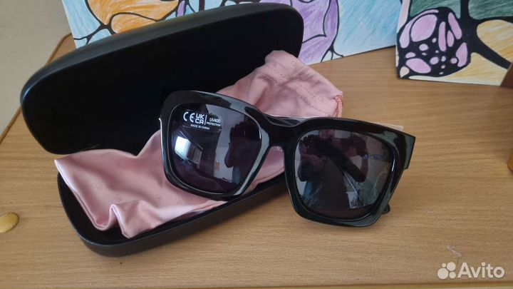 Солнцезащитные очки женские брендовые