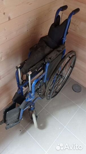 Инвалидное кресло-коляска