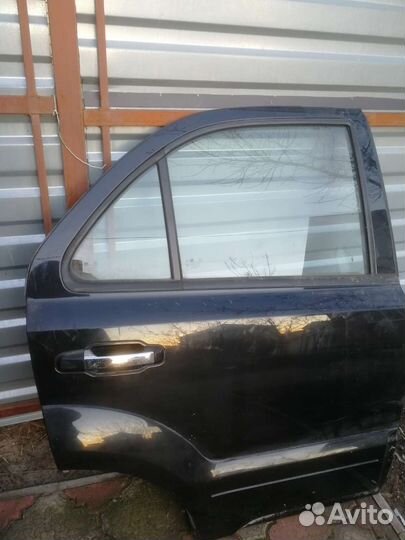 Дверь правая задняя киа соренто