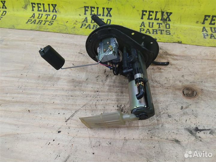 Насос топливный электрический Toyota Caldina st21