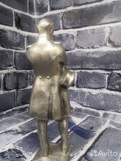 Статуэтка Лермонтов