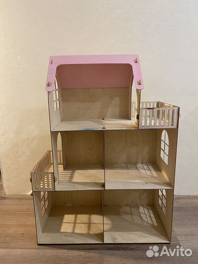 Домик кукольный