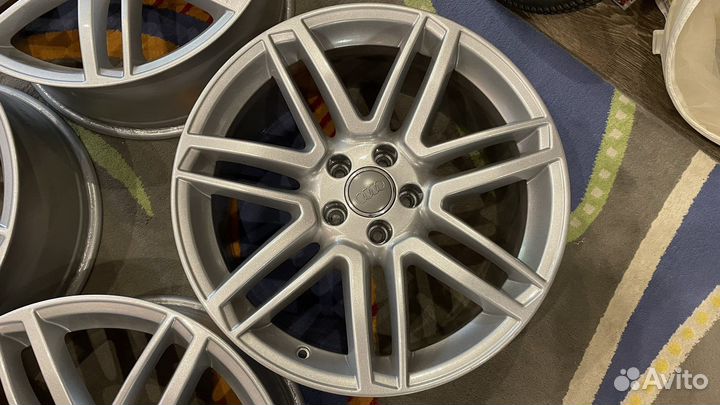 Диски 19 9J Audi оригинал