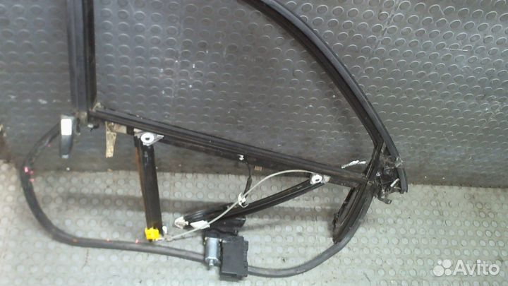 Стеклоподъемник механический Audi A4 (B6), 2003