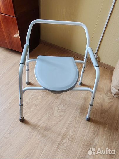 Санитарный стул туалет