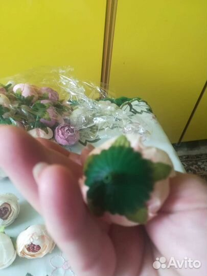 Искусственные цветы (головки розочек)