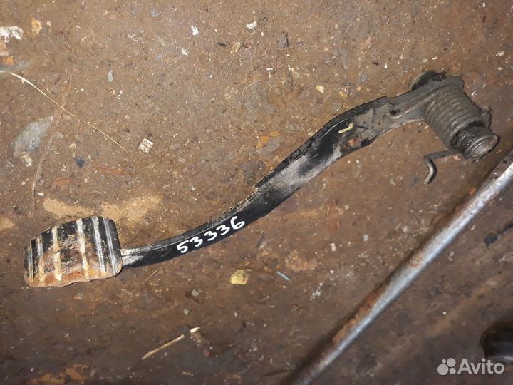 Педаль тормоза BMW 5 E34