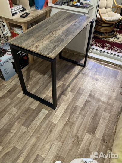 Стол письменный, компьютерный