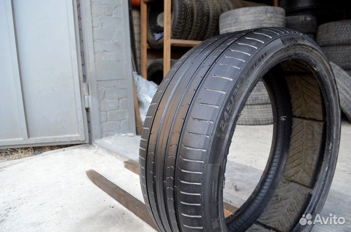 Pirelli P Zero 245/35 R21