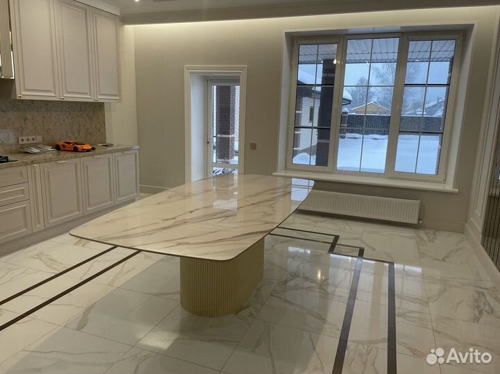 Стол для кафе, ресторана, бара из керамогранита