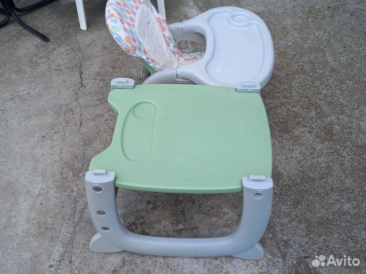 Столик для кормления ребенка