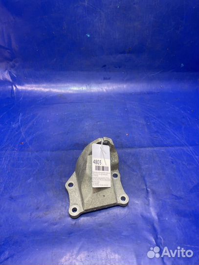 Кронштейн опоры двигателя передний левый Infinity