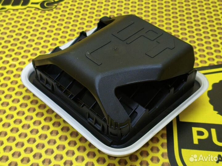 Решетка вентиляционная левая Hyundai I30 PD G4LG