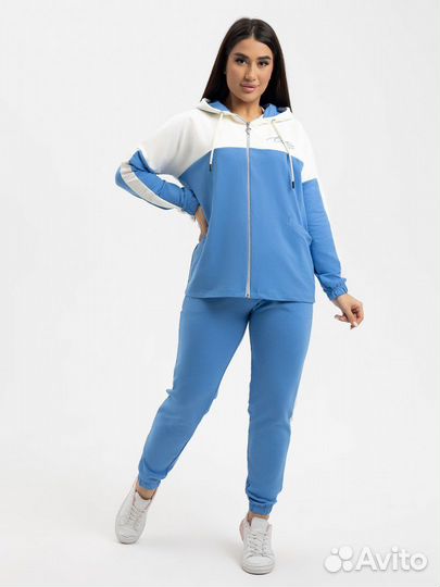 Спортивный костюм женский