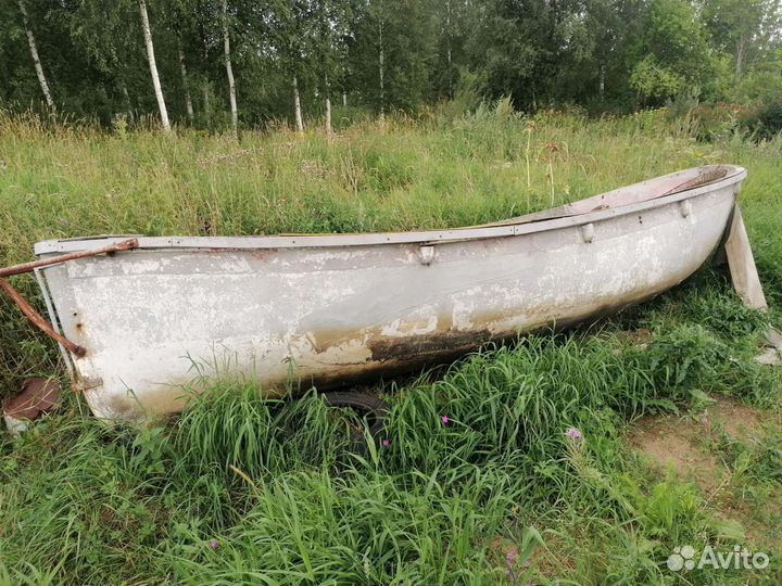 Баркас стеклопластековый