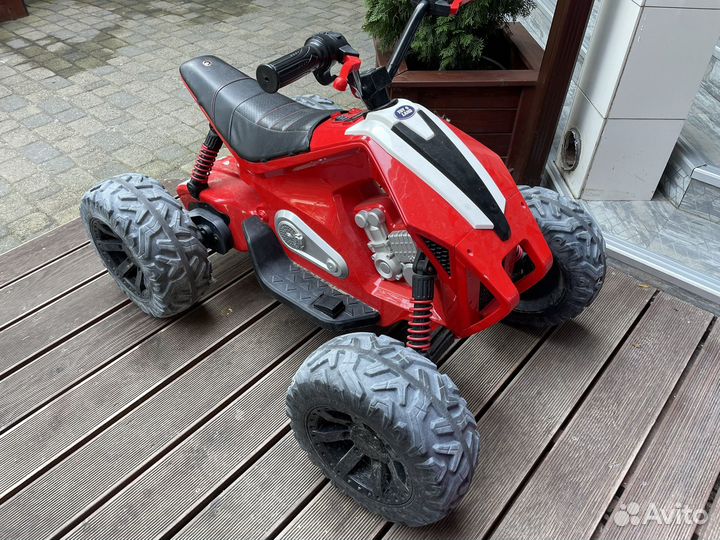Детский квадроцикл