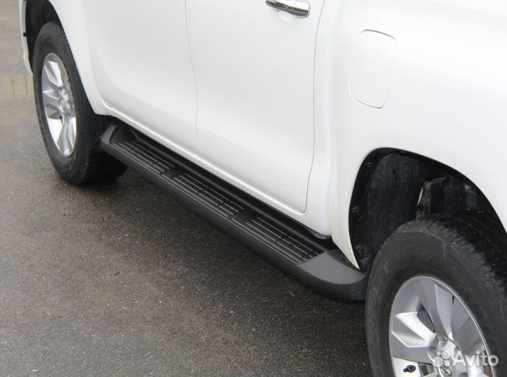 Пороги / подножки toyota hilux