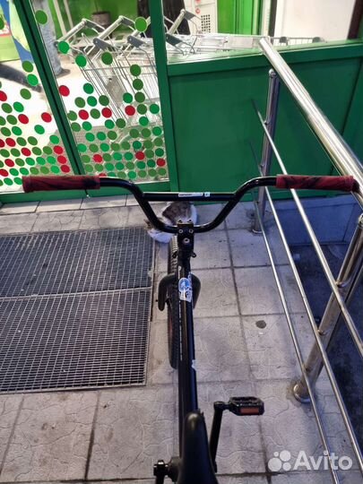 Трюковой велосипед BMX
